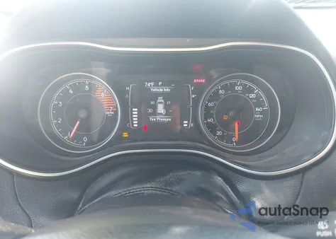 2019 Jeep Cherokee Latitude Plus 4X4 from USA, damaged, VIN 1C4PJMLN5KD146643